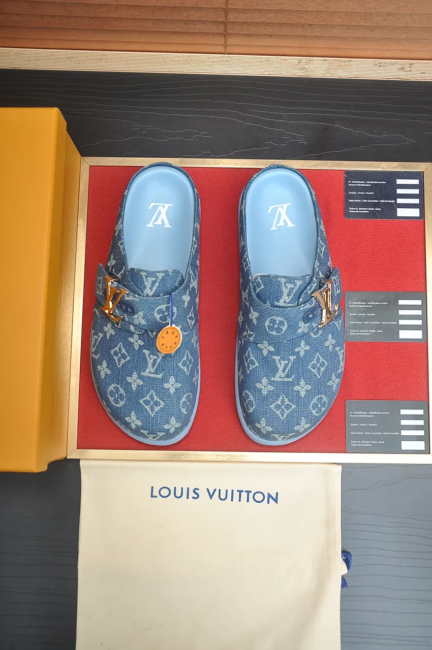 Men's men's shoes 💰520💶[LOUIS VUITTON] (cowhide lining) new style 🍀LV Louis Vuitton * - top version of LV classic semi-slip trendy shoes! Made of imported original cow suede cowhide, with a first layer of comfortable cowhide lining inside! Original wear-resistant rubber outsole! High quality products! Code number 38-45 (45 customized)